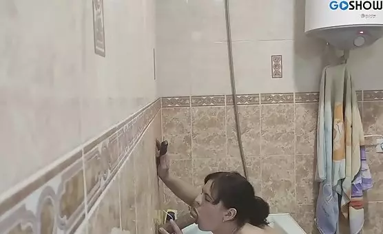 Woman Fucks Man in Bath Tub